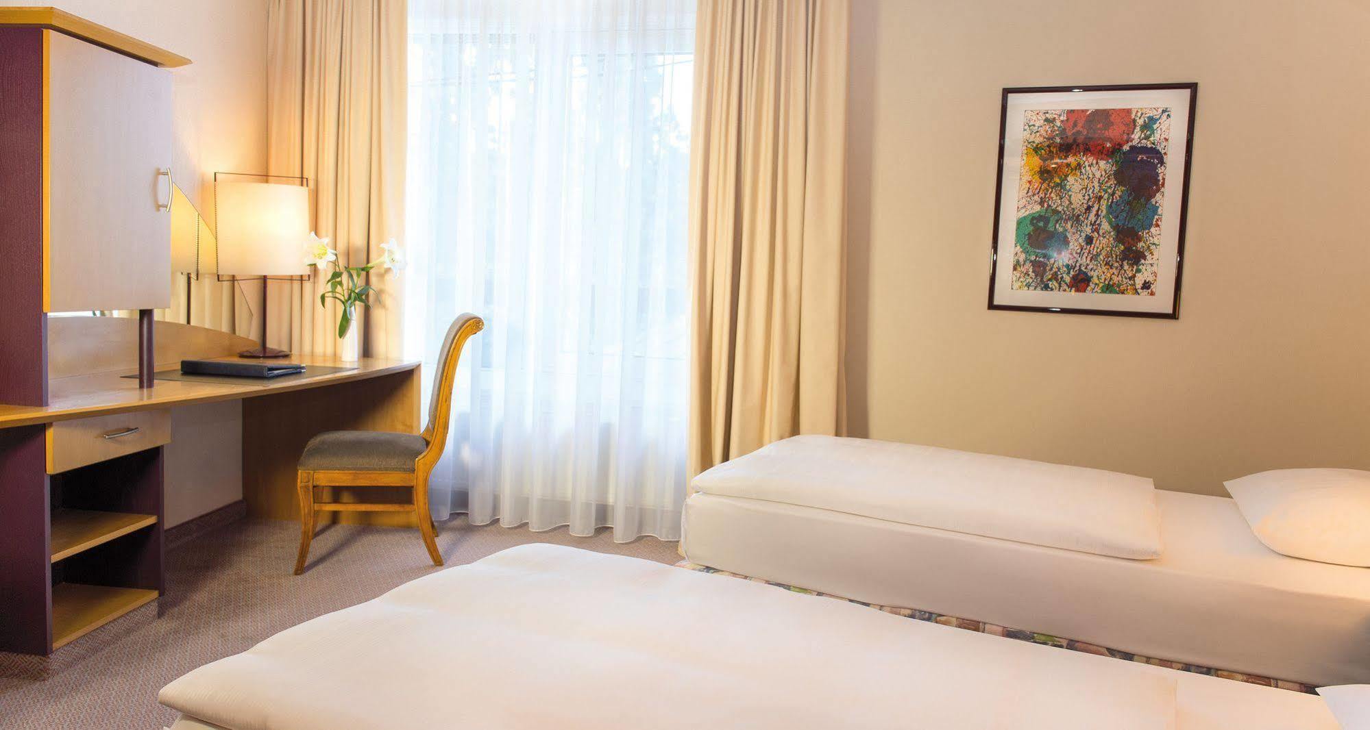 Victor'S Residenz-Hotel Frankenthal Frankenthal  Εξωτερικό φωτογραφία